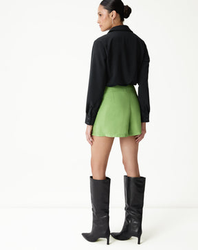 SHORTS CURTO COM VINCOS - VERDE