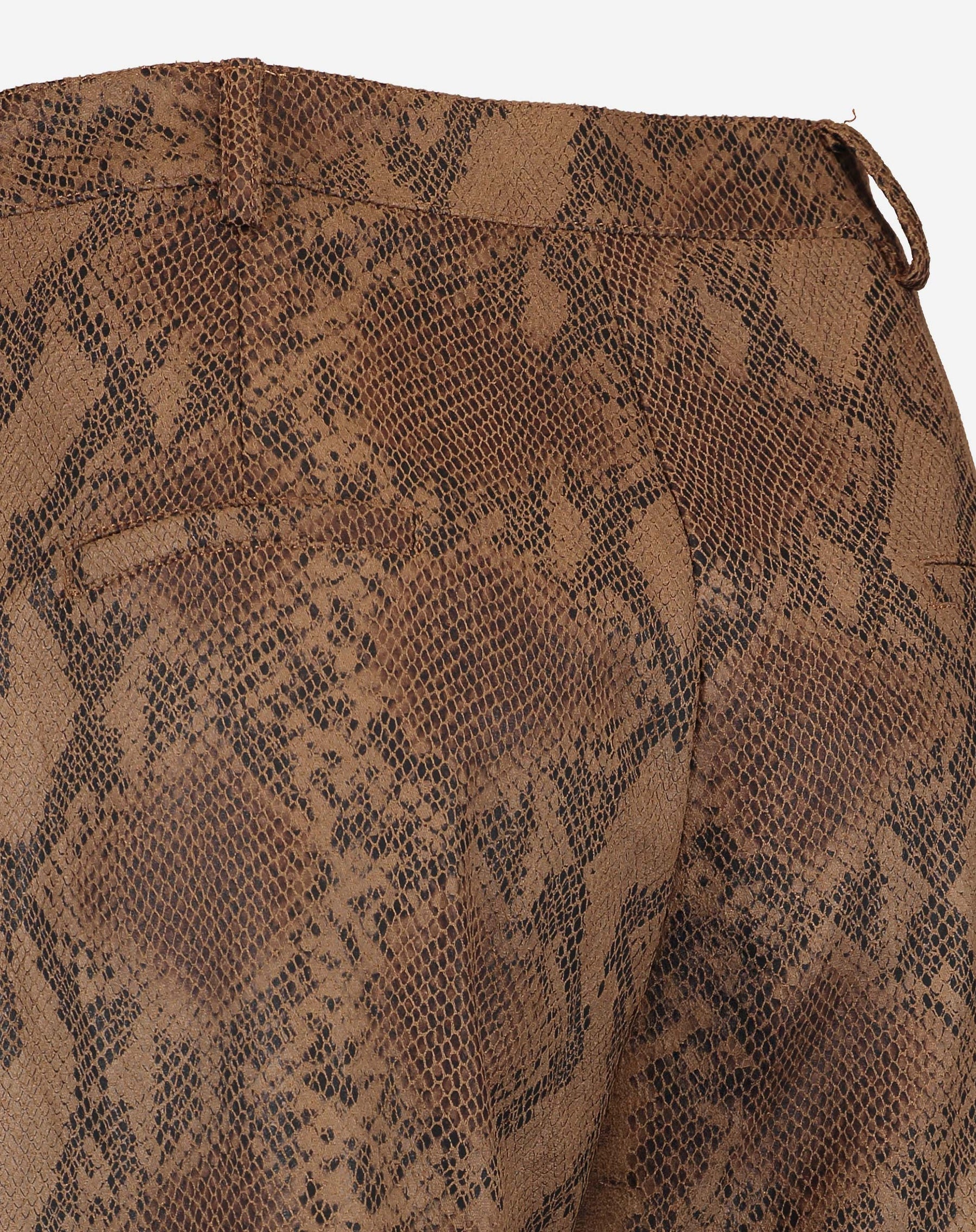 CALÇA RETA COBRA PU - CARAMELO
