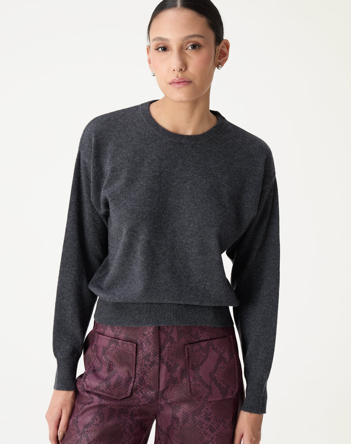 SUÉTER CASHMERE DELUXE GOLA CARECA - CINZA MESCLA ESCURO