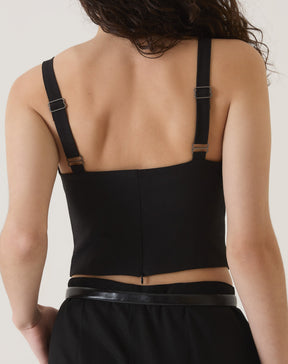 BLUSA COM ALÇAS DE ALFAIATARIA - PRETO