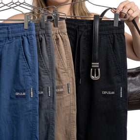 [Compre 2 e Leve 4] Calça Capri Liora Feminina em Sarja de Algodão, Poliéster e Lycra de Cintura Alta com Elástico Anatômico e Bolsos Laterais