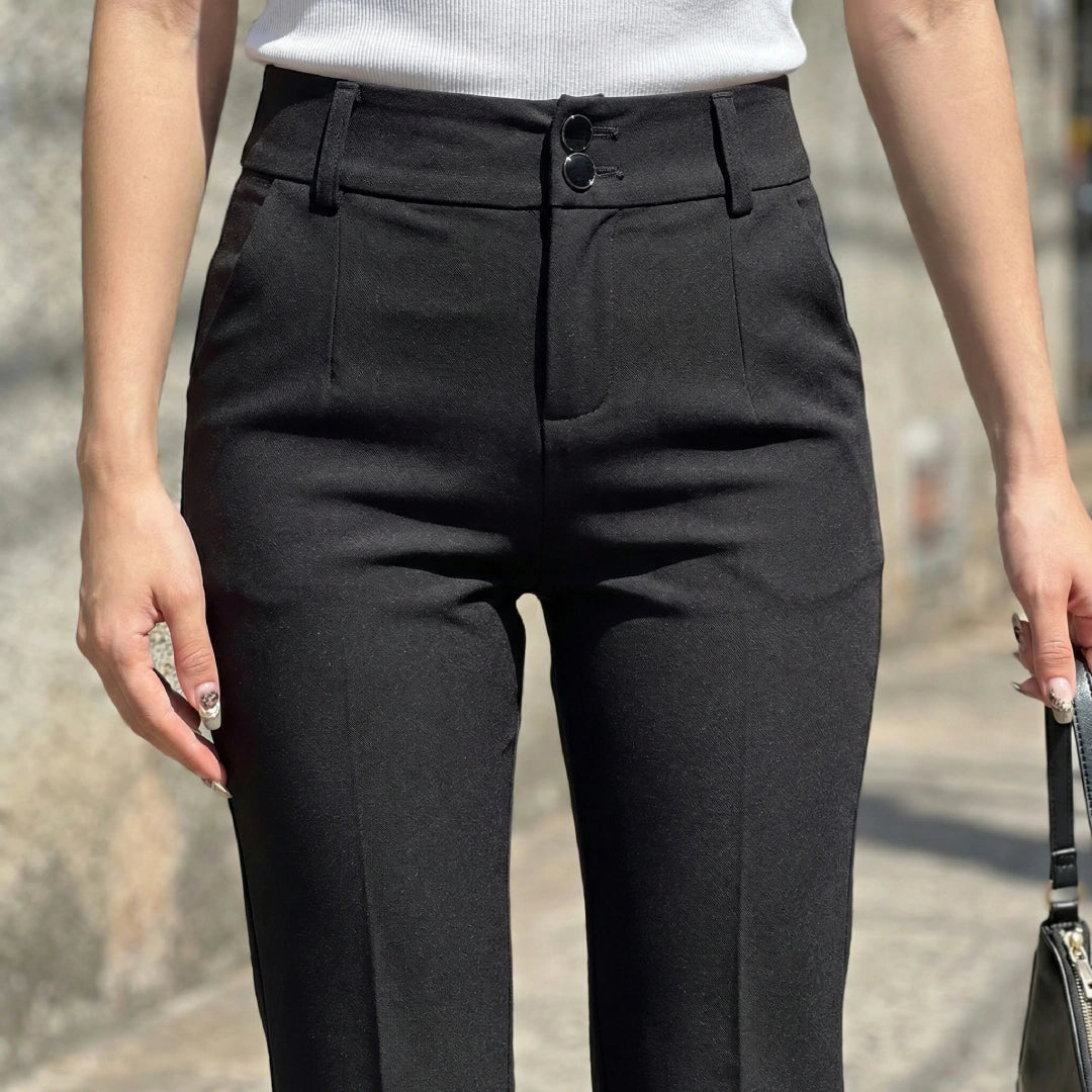 [Leve 4, Pague Só 2] Calça Dalina Feminina em Spandex, Poliéster e Elastano de Cintura Alta com Fechamento em Botões Duplos
