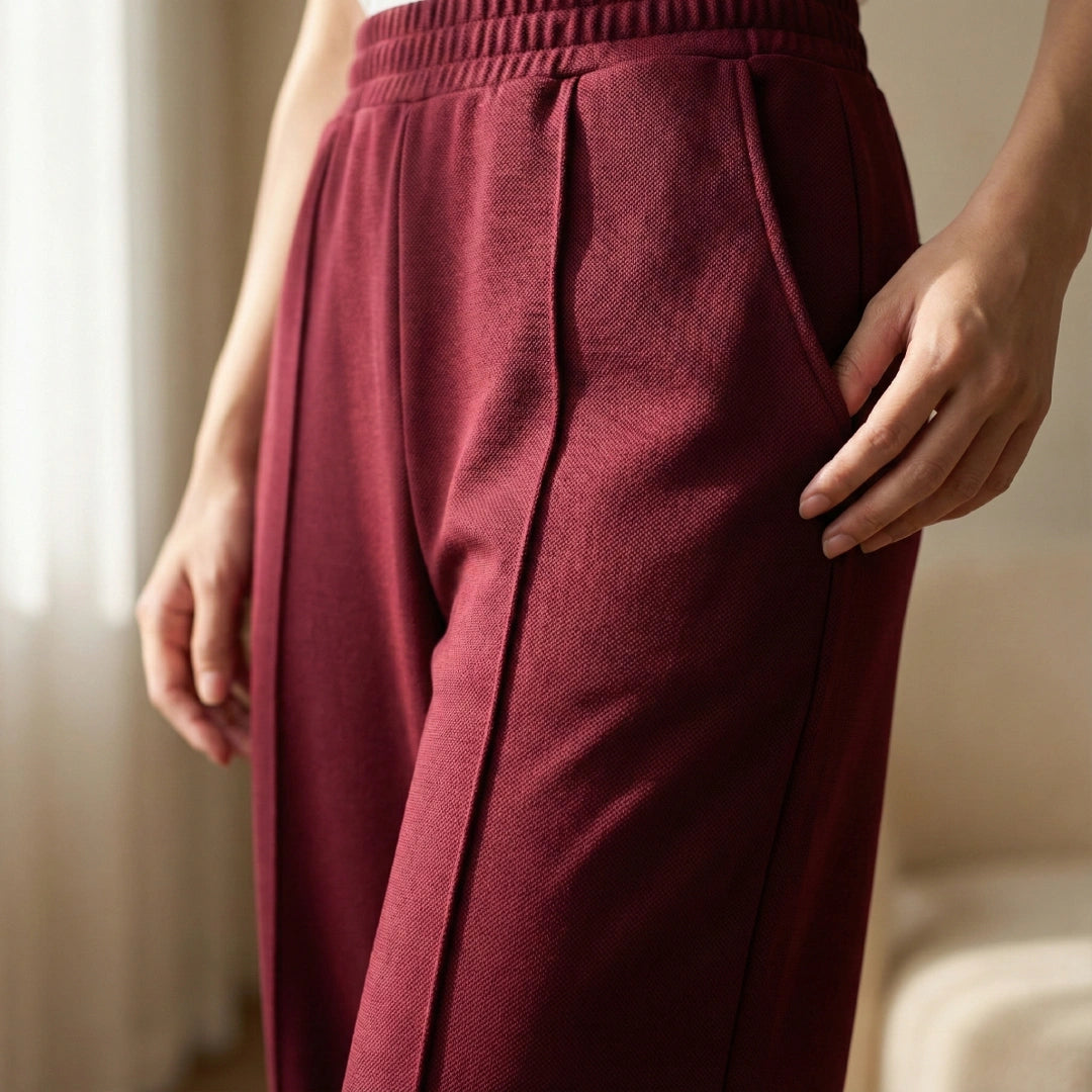 [Leve 6, Pague Só 3!] Calça Feminina Naira em Malha Piquet Texturizada e Viscose com Elastano de Toque Macio com Vinco Frontal Estruturado