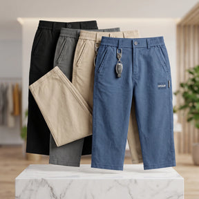 [Compre 2 e Leve 4] Calça Capri Liora Feminina em Sarja de Algodão, Poliéster e Lycra de Cintura Alta com Elástico Anatômico e Bolsos Laterais