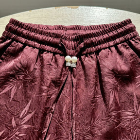 [Leve 4, Pague Só 2!] Calça Lumira Feminina em Tecido Acetinado e Jacquard de Cintura Alta com Cordão de Ajuste em Pérolas