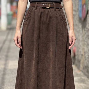 [Compre 2 e Leve 3] Saia Mirea Feminina em Veludo Cotelê de Algodão, Poliéster e Elastano de Cintura Elástica com Bolsos Curvos + BRINDES